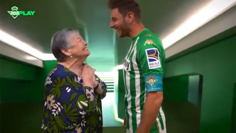 To the poetic undertones of 85-year-old theater actress: club icon Joaquin (39) extends in Betis until 2022 |  Special