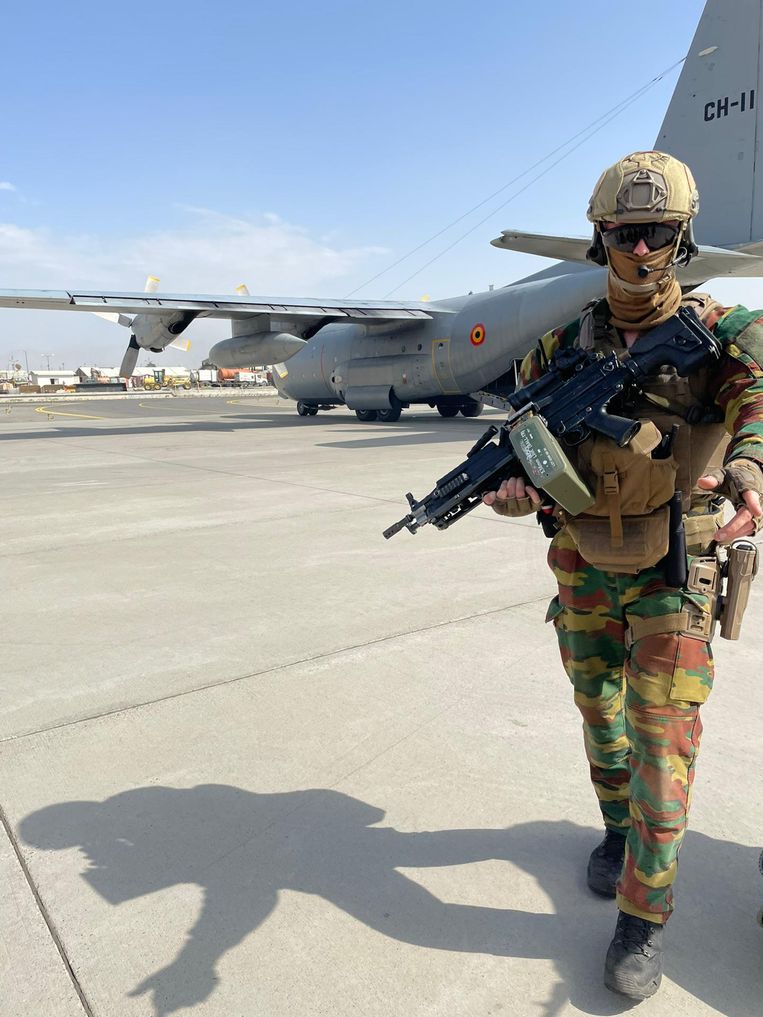 And another 17 Belgians left Kabul on a Dutch plane