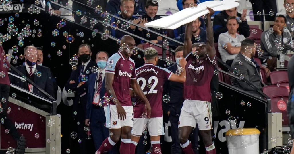 Tillmans' score does not give Leicester any points and West Ham shines on the "Foxes" and sees Antonio set the club record |  Premier League