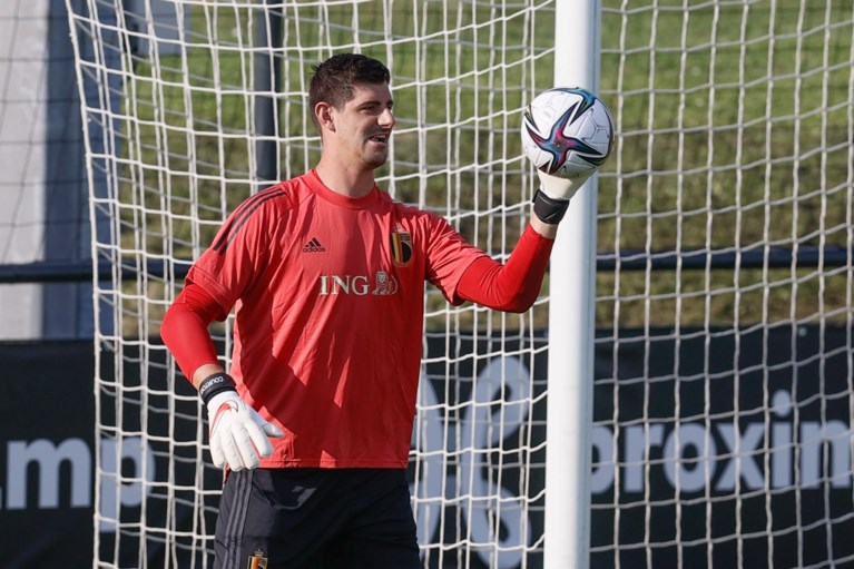interactions.  Hans Vanaken and Thibaut Courtois satisfied with the match against Estonia: 