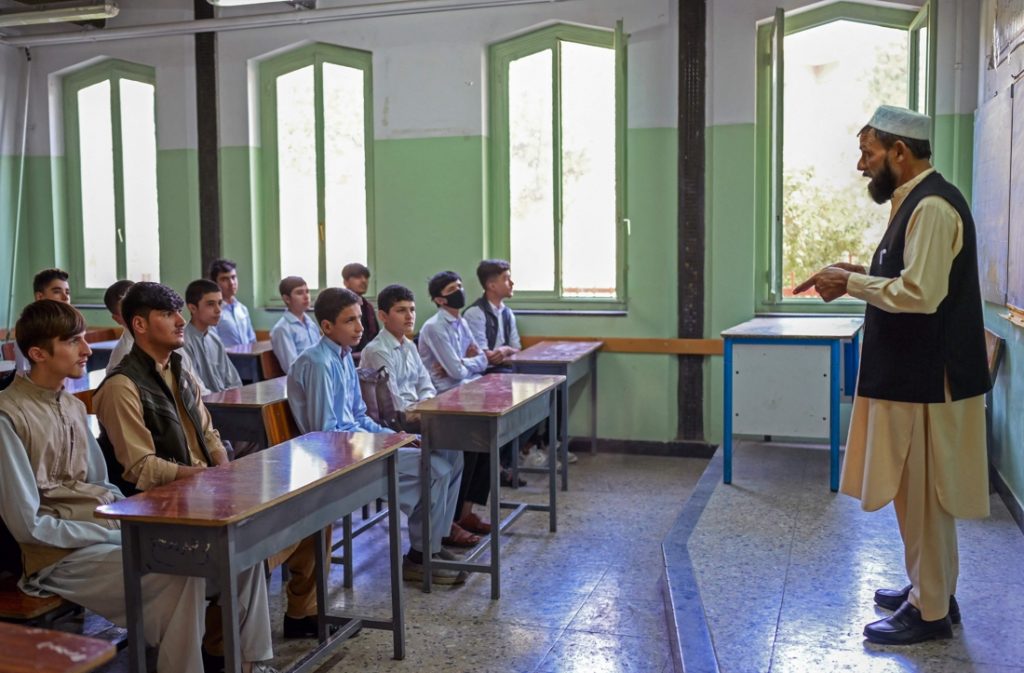 Taliban opens Afghan high schools to youngsters only