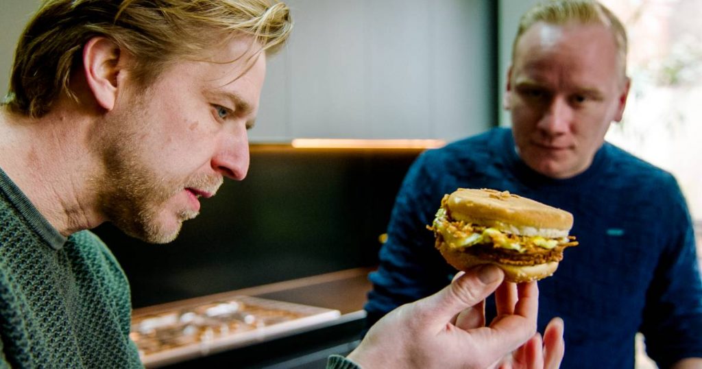 A visit to the Bicky Factory in Bocholt: what exactly is this burger?  |  TV