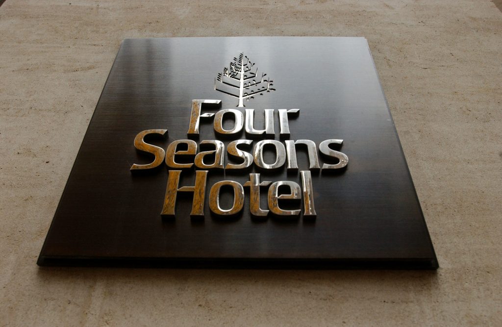 Bill Gates buys Four Seasons hotel chain