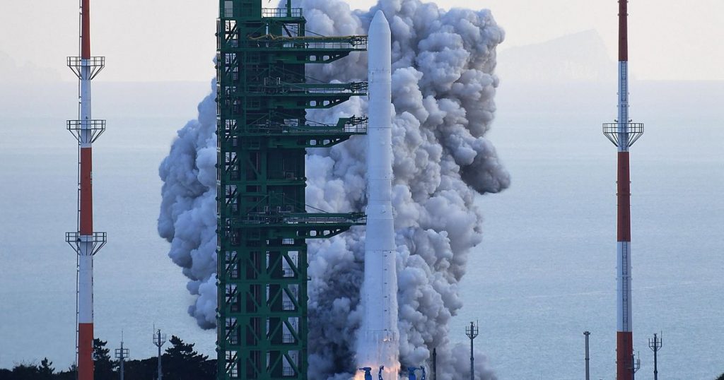 South Korea sends its own rocket into space for the first time |  Abroad