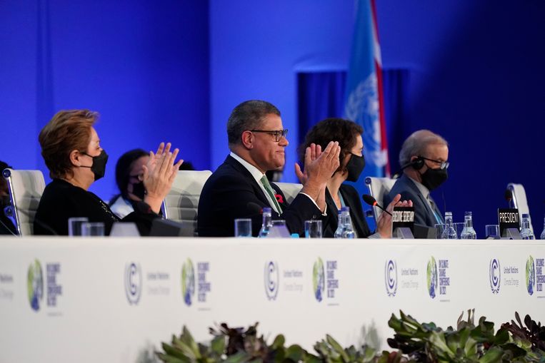 Live - Glasgow Climate Summit.  From 'incomplete' to 'historic': COP26 countries reach agreement after hours of negotiations