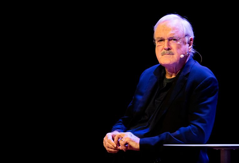 Monty Python actor John Cleese has blacklisted himself for freedom of expression