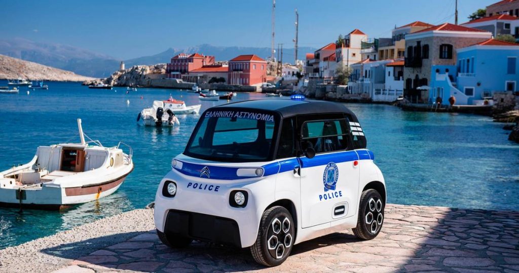 The best police car in the world has a top speed of 45 km/h |  The best thing on the web