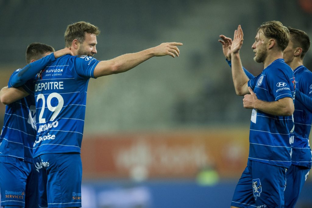 Laurent Depoitre zet AA Gent met 50ste doelpunt in Jupiler Pro League op weg naar nipte thuiszege tegen STVV