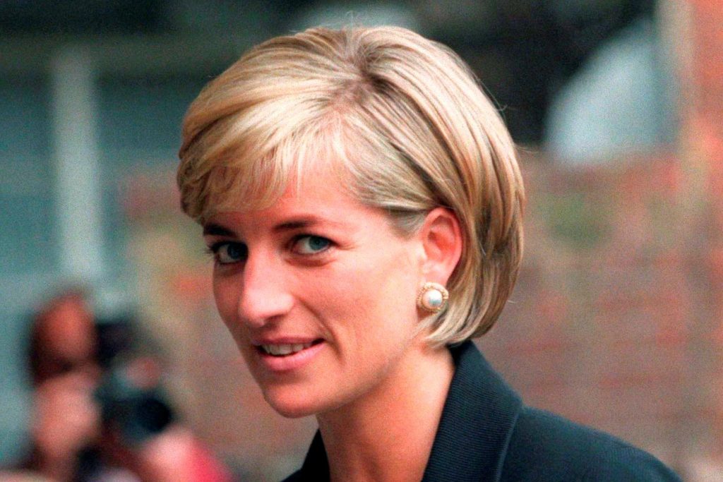 Never-before-seen photo shows 'divine' Princess Diana