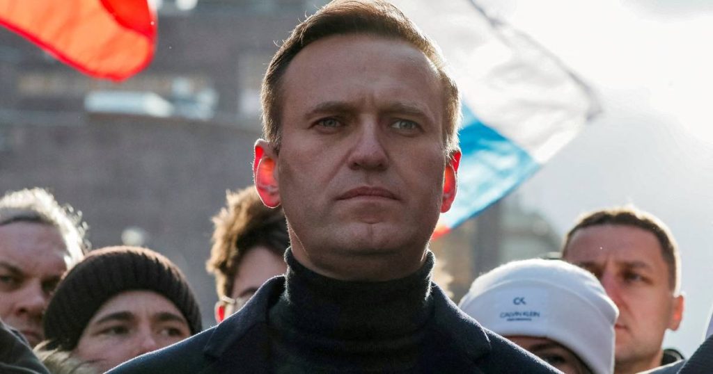 Russian opposition leader Navalny found guilty of embezzlement |  Abroad
