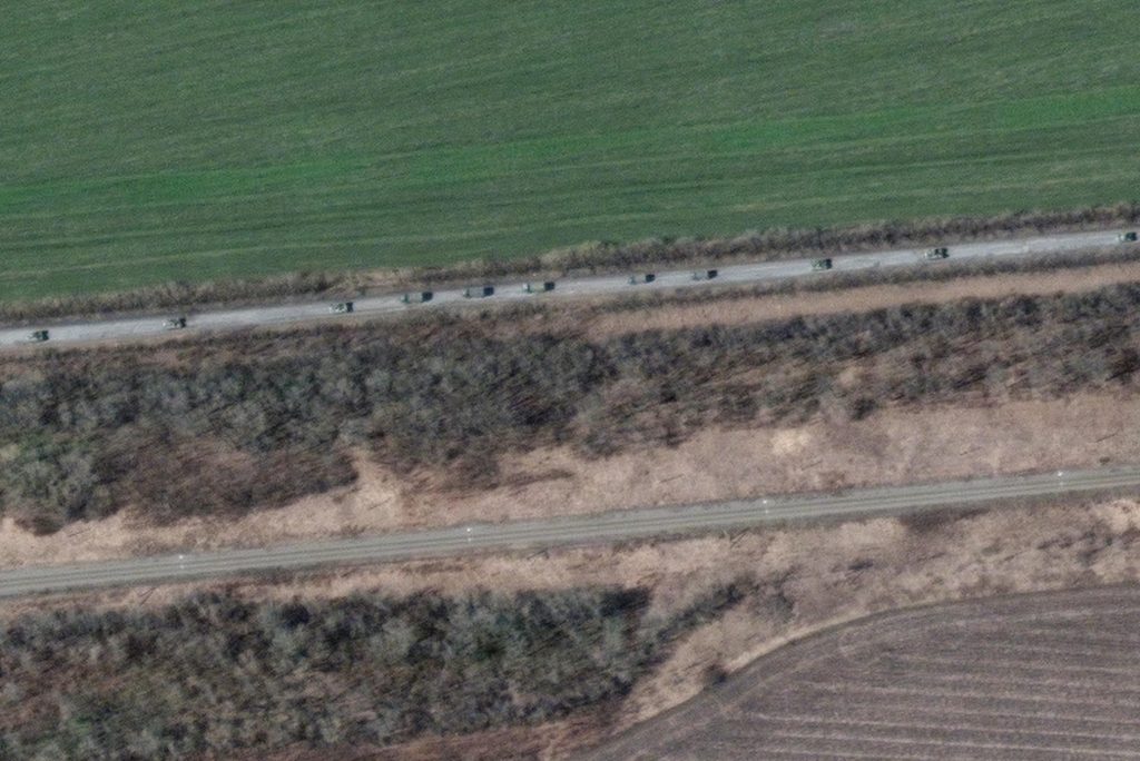 Satellite images show convoys of Russian troops heading to Kharkov