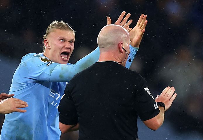 Erling Haaland was furious with referee Simon Huber after some controversial decisions.