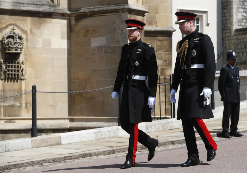 Prinsen William en Harry zullen niet naast elkaar lopen bij begrafenis van prins Philip