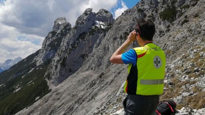 The search for the missing German mountaineer continued yesterday in Leutasch and Scharnitz.