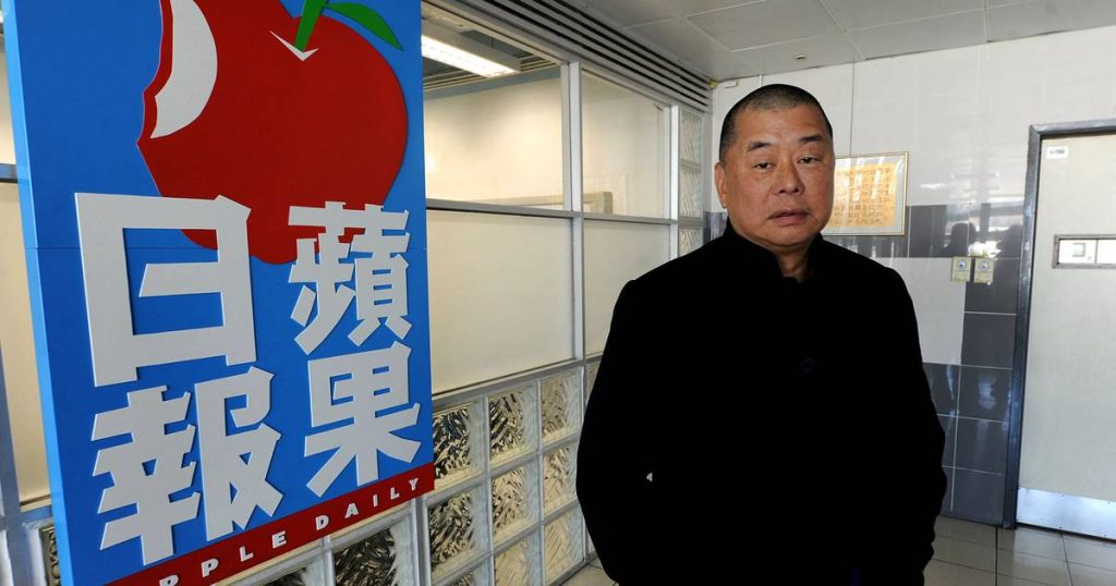 Ex-Apple Daily editor arrested in Hong Kong |  abroad