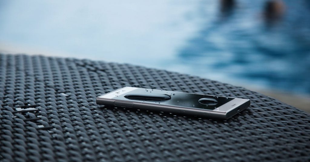 This app tests if your phone is still waterproof, and it really works