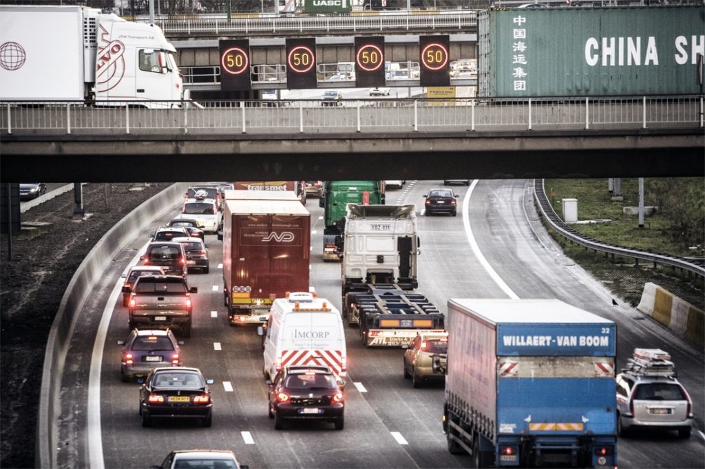 Traffic jam record in France killed by mass exodus