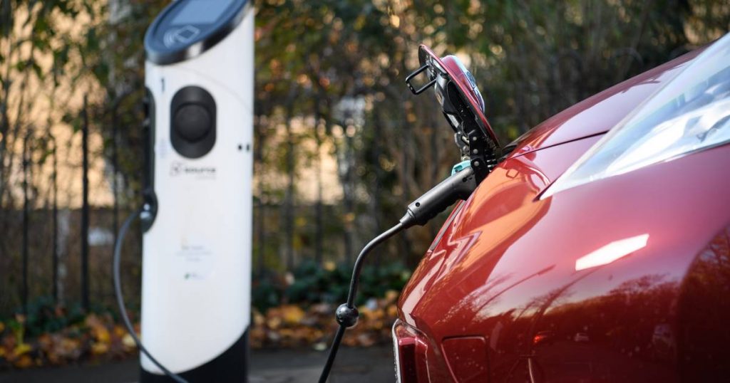 Do you want to use the electric car as a home battery?  With these cars it is possible |  Leader