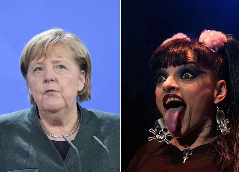 Angela Merkel sings Punk at a farewell party