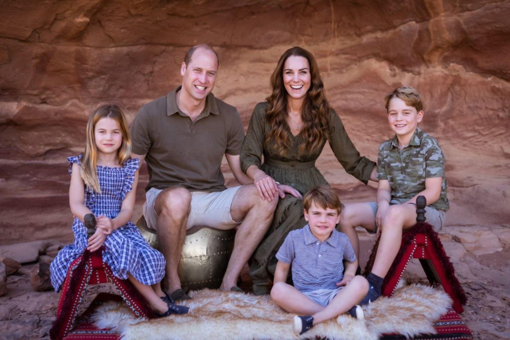 Prince William's family shares a Christmas photo