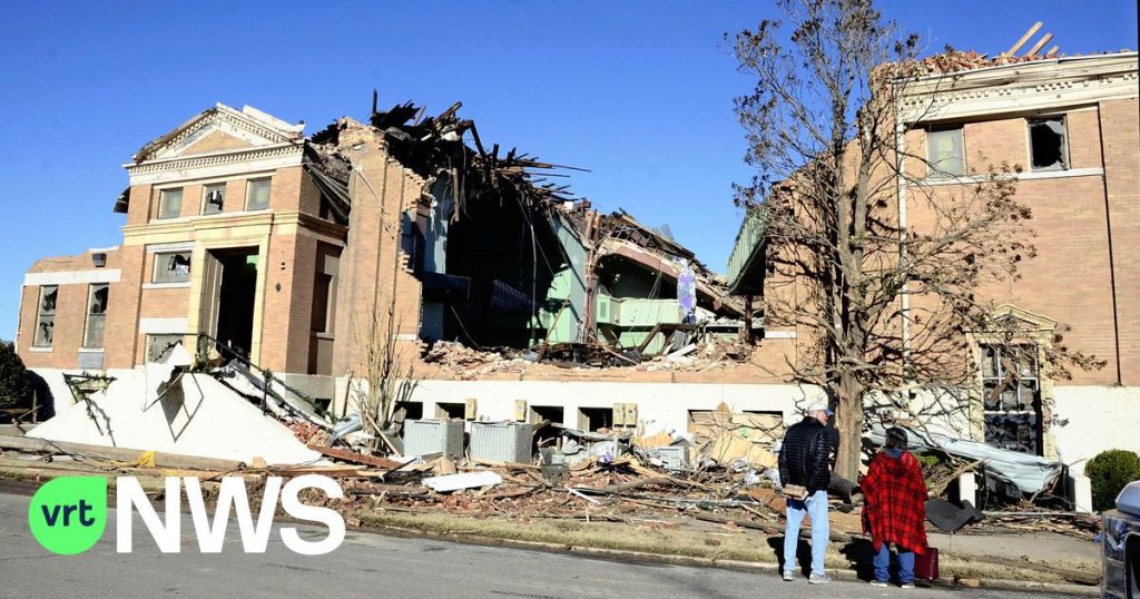 74 confirmed deaths in Kentucky after a series of devastating tornadoes, 14 deaths in 4 other states affected