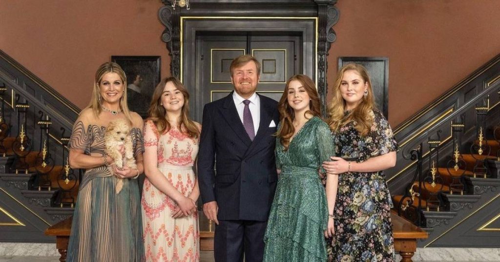 Dutch Royals Share a Glamorous Christmas Card (Alexia Wears Our Eléonore Dress) |  Property