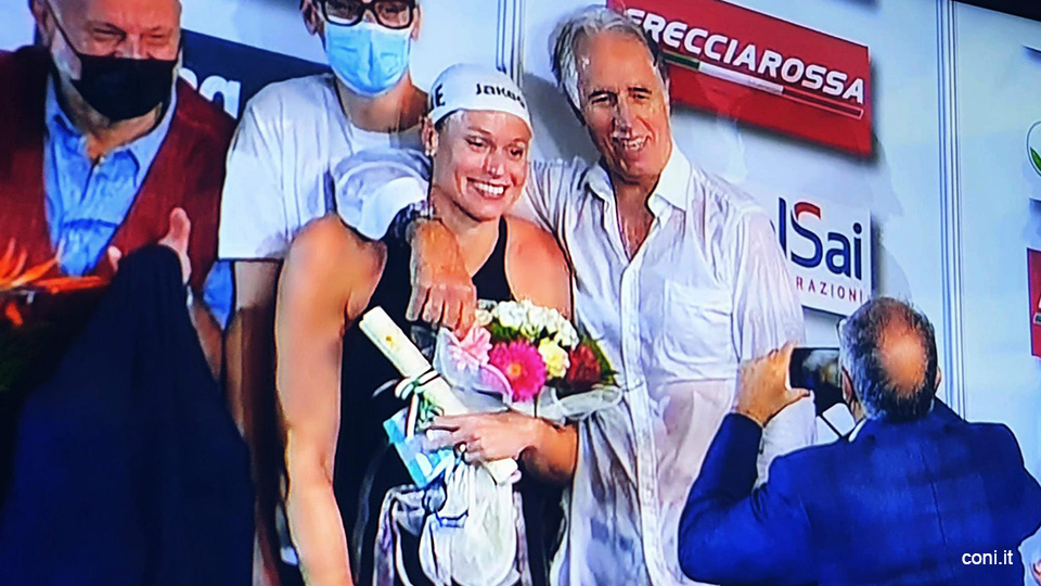 WATCH: Swimming legend Federica Pellegrini says goodbye with Chairman |  swimming