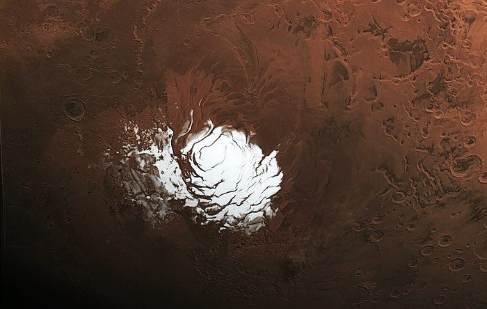 Liquid water on Mars is just a dusty plain