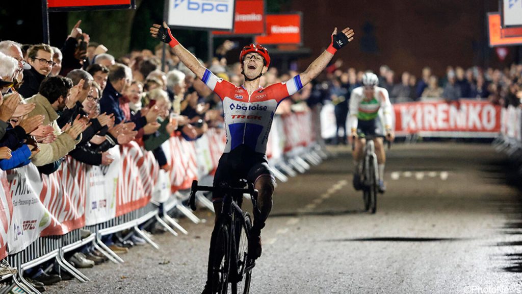 Laurens Sweeck cannot prevent Lars van der Haar from taking a seventh win in Woerden |  Cyclocross