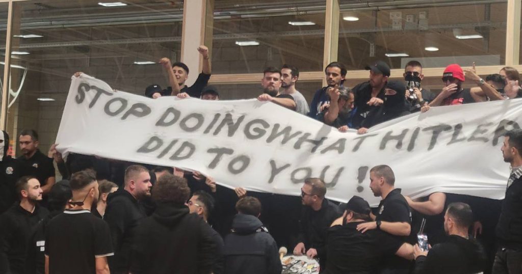 'Stop doing what Hitler did to you': Besiktas fans deface Kangaroos basketball match with banner |  More sports