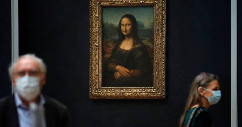 After the mysterious smile, another secret: Researchers discover a toxic substance in the “Mona Lisa”.  outside