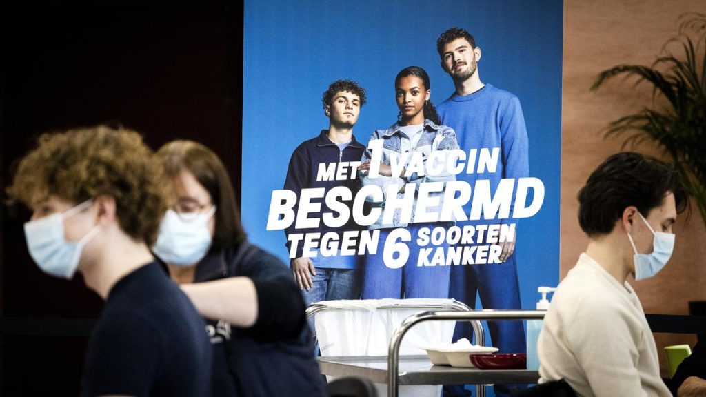 More mouth and throat cancer due to HPV: connection unknown among the Dutch |  local
