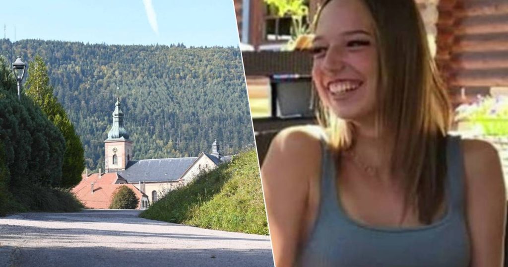 There is no trace after two months: French police are again interrogating residents of the village where Lina (15 years old) disappeared  outside