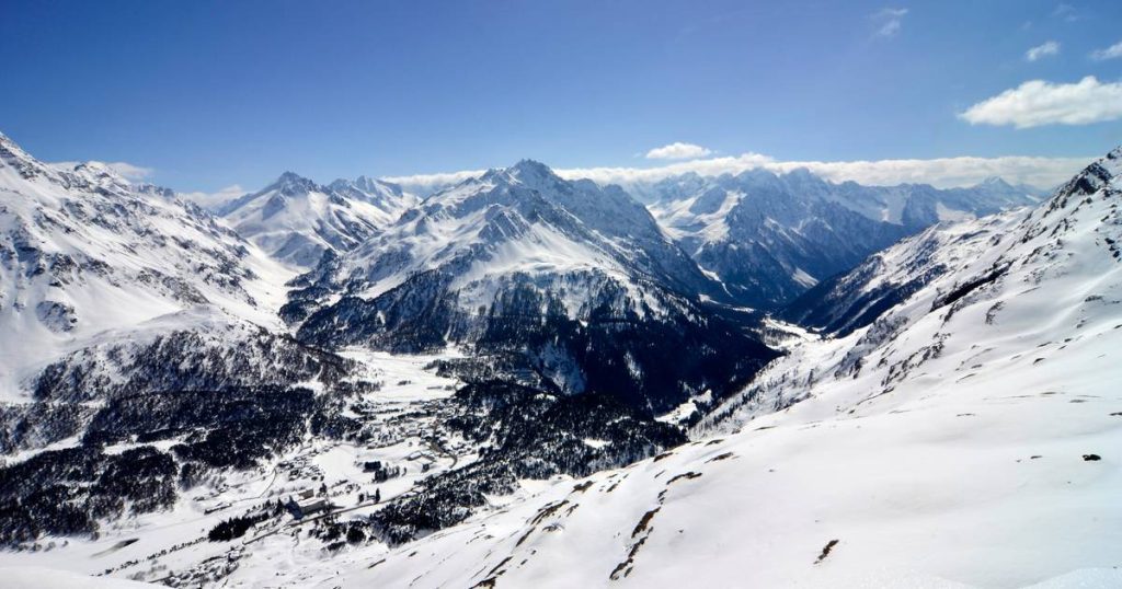 Two skiers and a base jumper died in Switzerland  outside