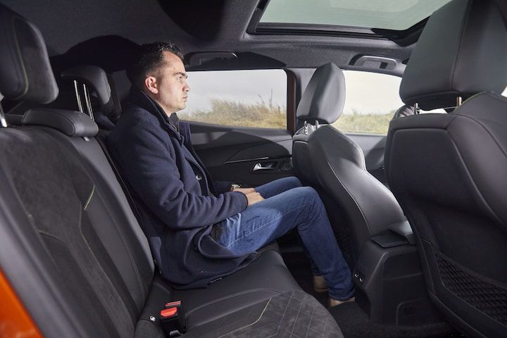 Peugeot 2008 GT 1.2 Pure Tech 155 EAT8