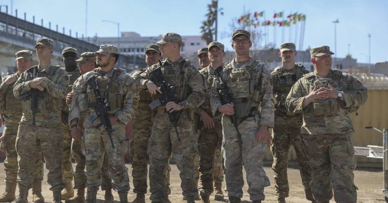 Texas builds a military base on the border with Mexico: The governor ...