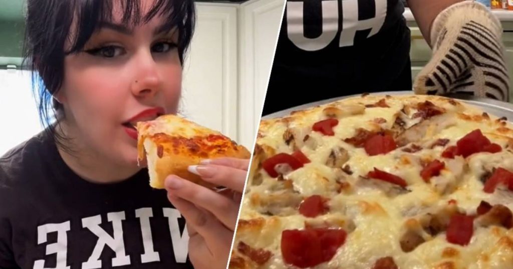 look.  A former Domino's Pizza employee reveals the secrets of pizza: “Only four ingredients are needed for the dough” |  The best thing on the internet