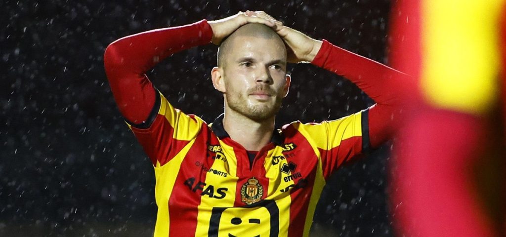 Hairemans took a jab: 'You don't do that as friends'