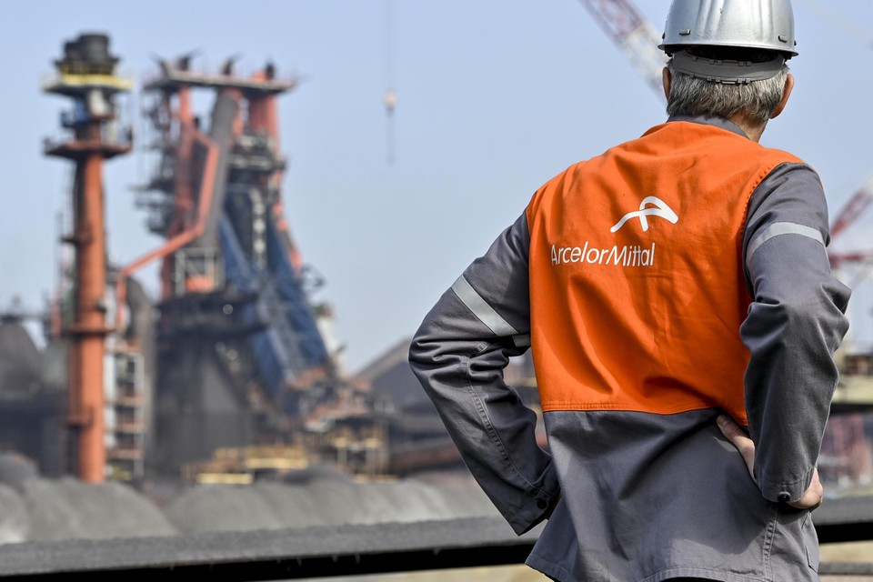 The turmoil at steelmaker ArcelorMittal is not going away: The maintenance team has already entered its fifth day
