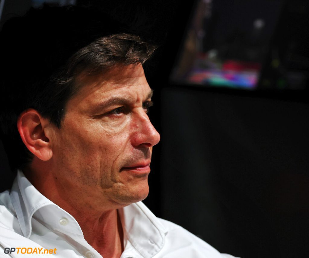 Wolff does not expect Red Bull to collapse