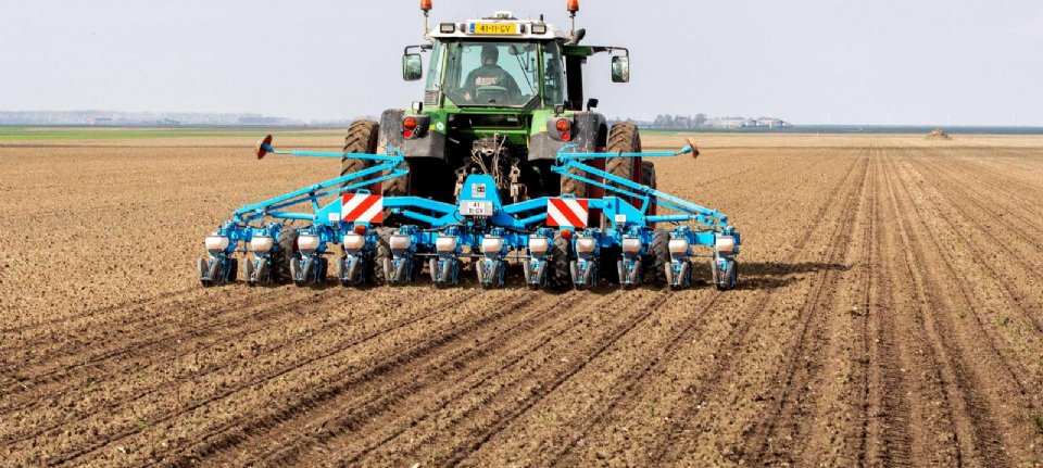 Arab farmers are making a big step by cultivating sugar beets