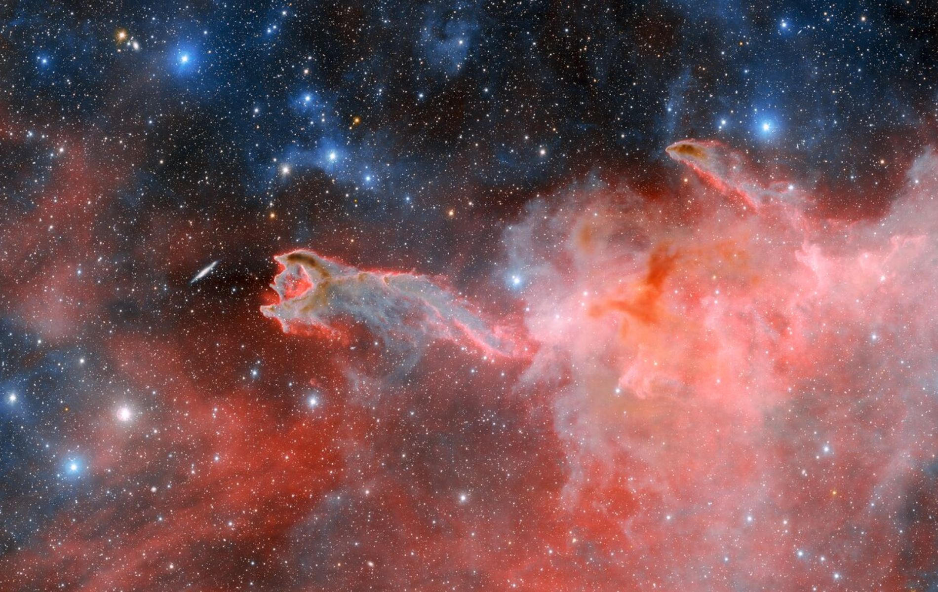 Dark Energy Camera detects a ghostly hand in space