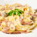 Discover the simple secret behind great tagliatelle with cheese and ham sauce